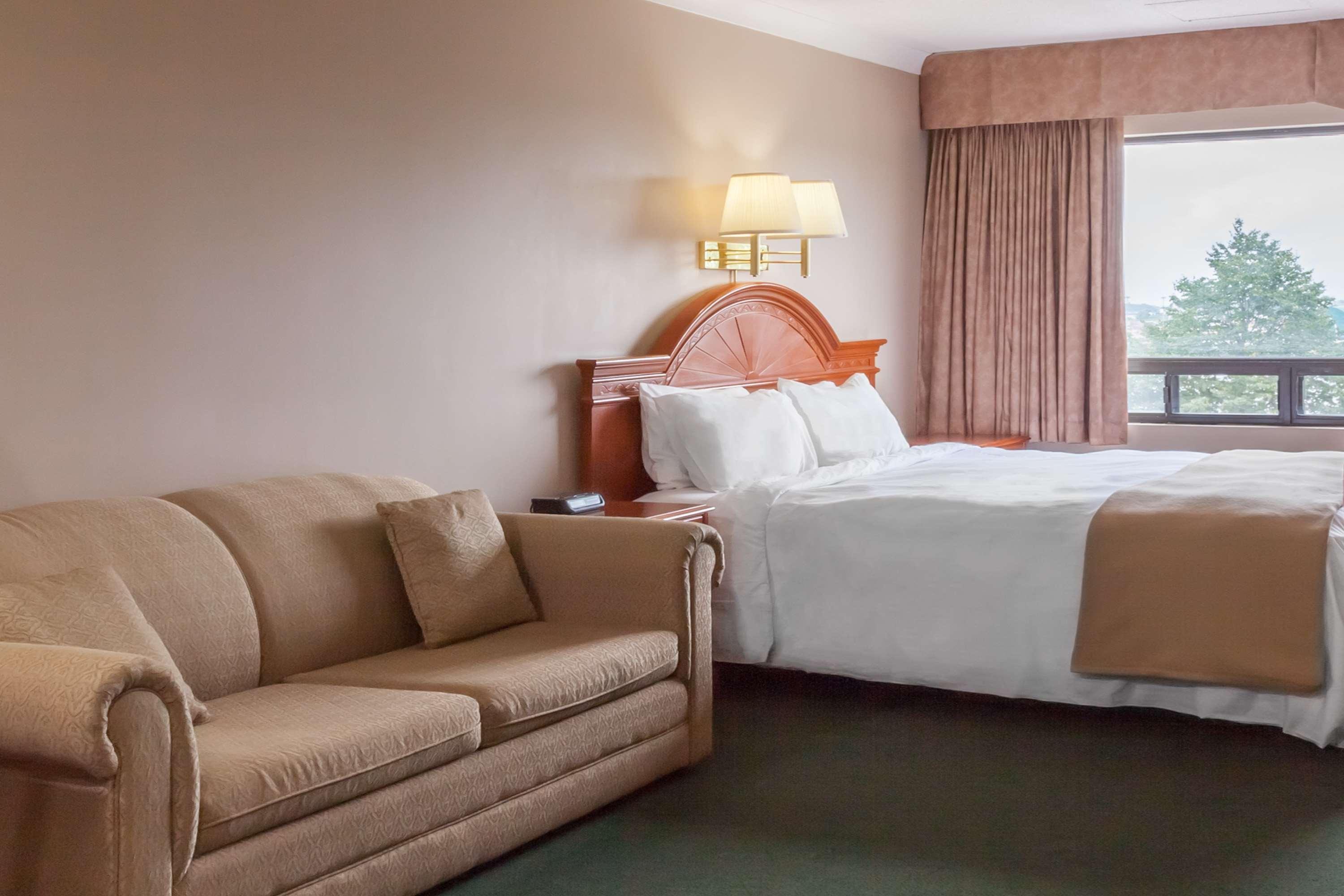 Hotel Crowne Plaza Saint John Harbour View By Ihg Exterior foto
