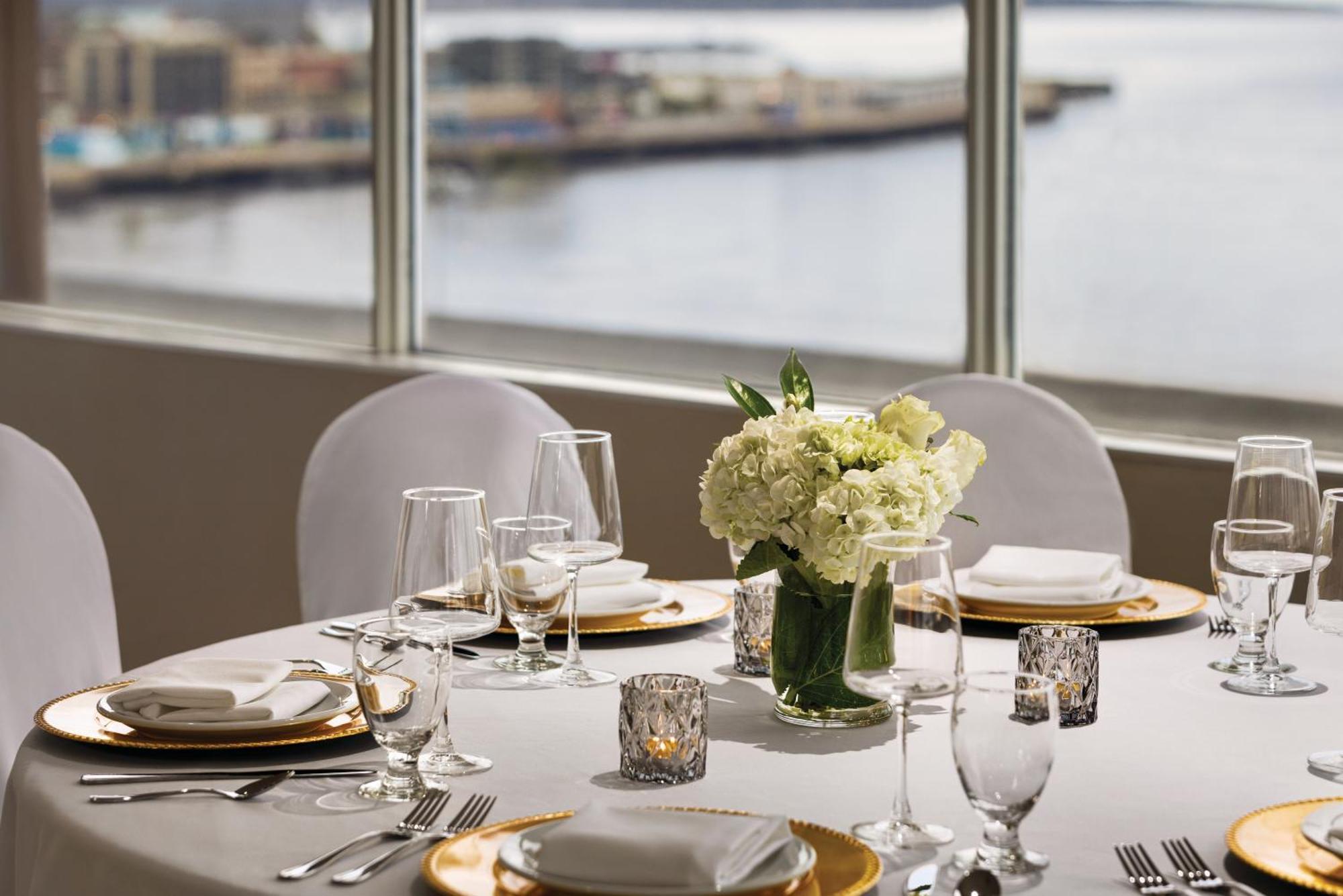 Hotel Crowne Plaza Saint John Harbour View By Ihg Exterior foto